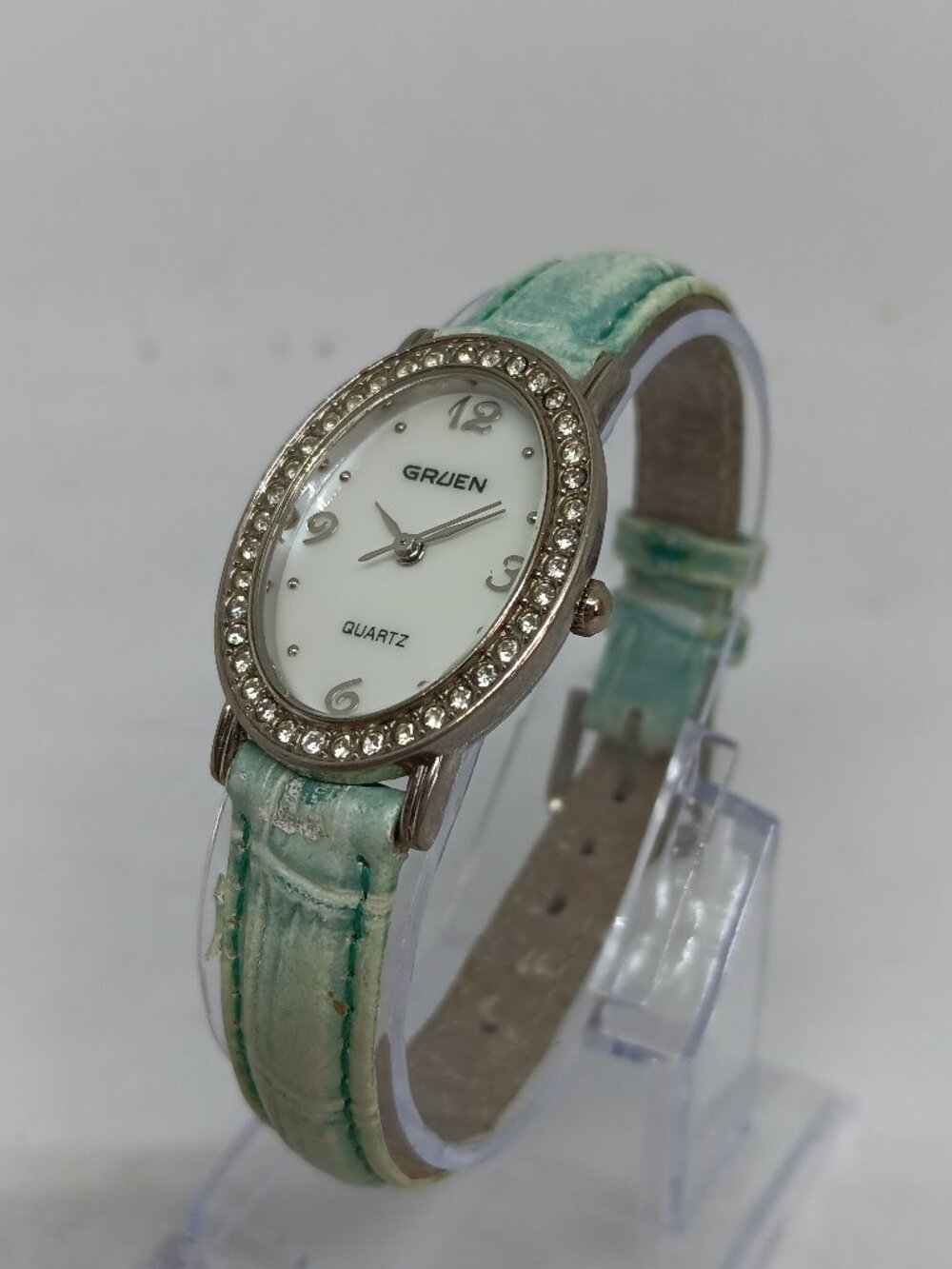 Gruen GR9737LS-H02 Women's 24mm x 30mm Oval Dial Japanese Quartz Watch NEW BATT